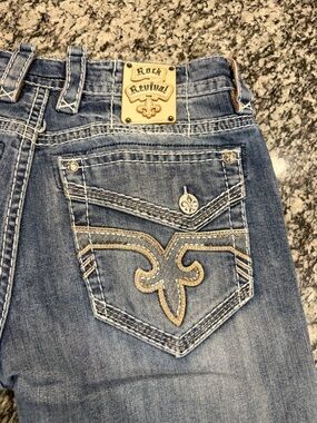 Rock Revival Light Blue Jeans with Embroidered Back Pocket Size 34/30 NWOT